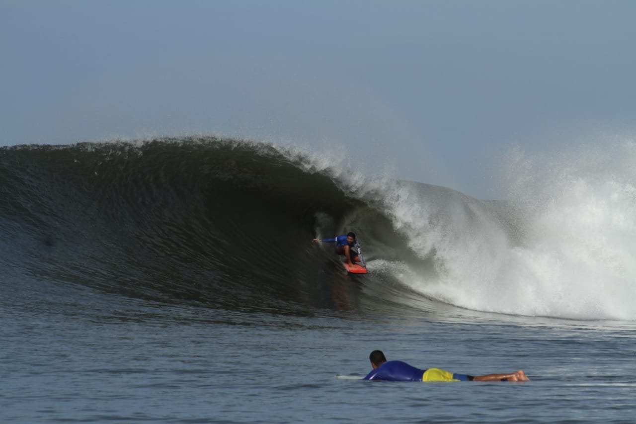 Surf Trip Sunzal + Las Flores 17 dias · El Salvador